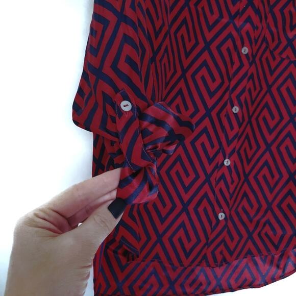 Alice & Trixie | 100% Silk Patterned Blouse - Picture 4 of 7